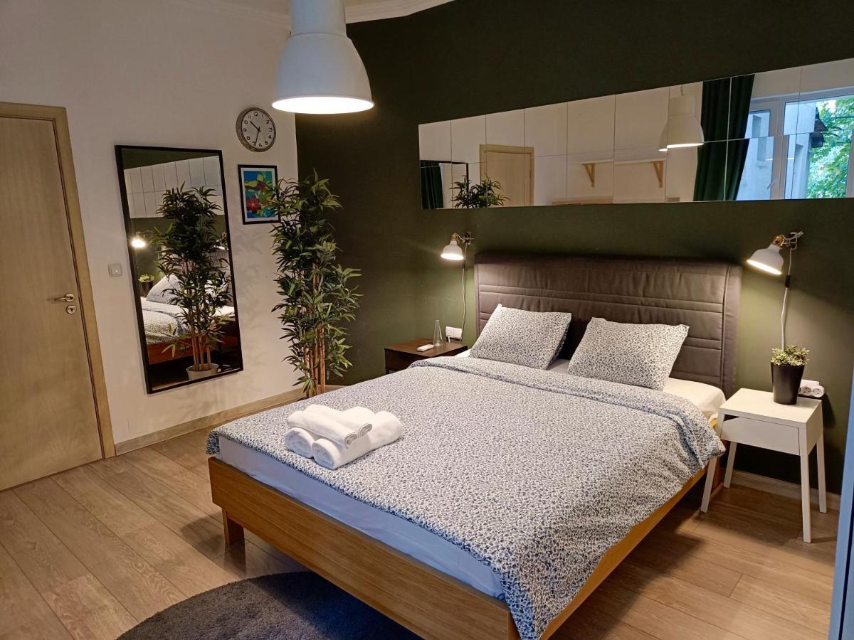 Newly Refurbished Apartment In The City Center Sofia Exterior foto