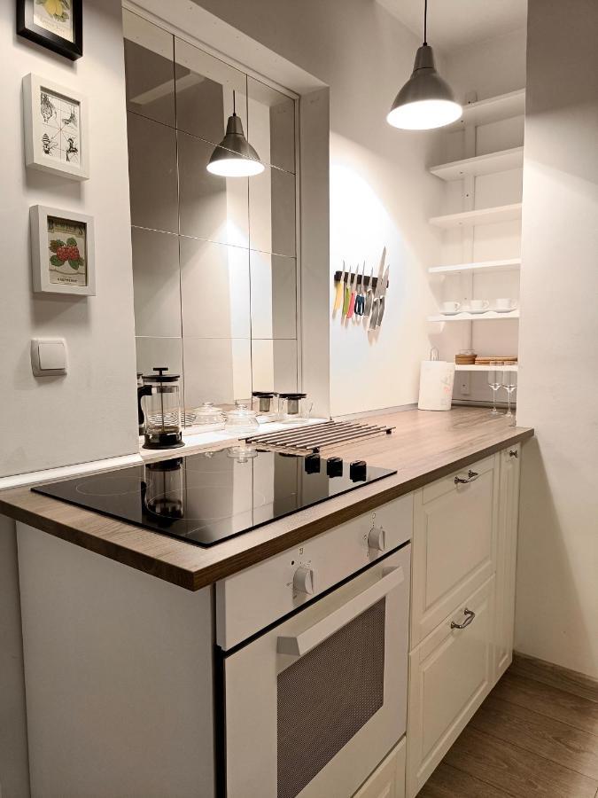 Newly Refurbished Apartment In The City Center Sofia Exterior foto