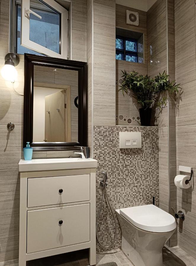 Newly Refurbished Apartment In The City Center Sofia Exterior foto