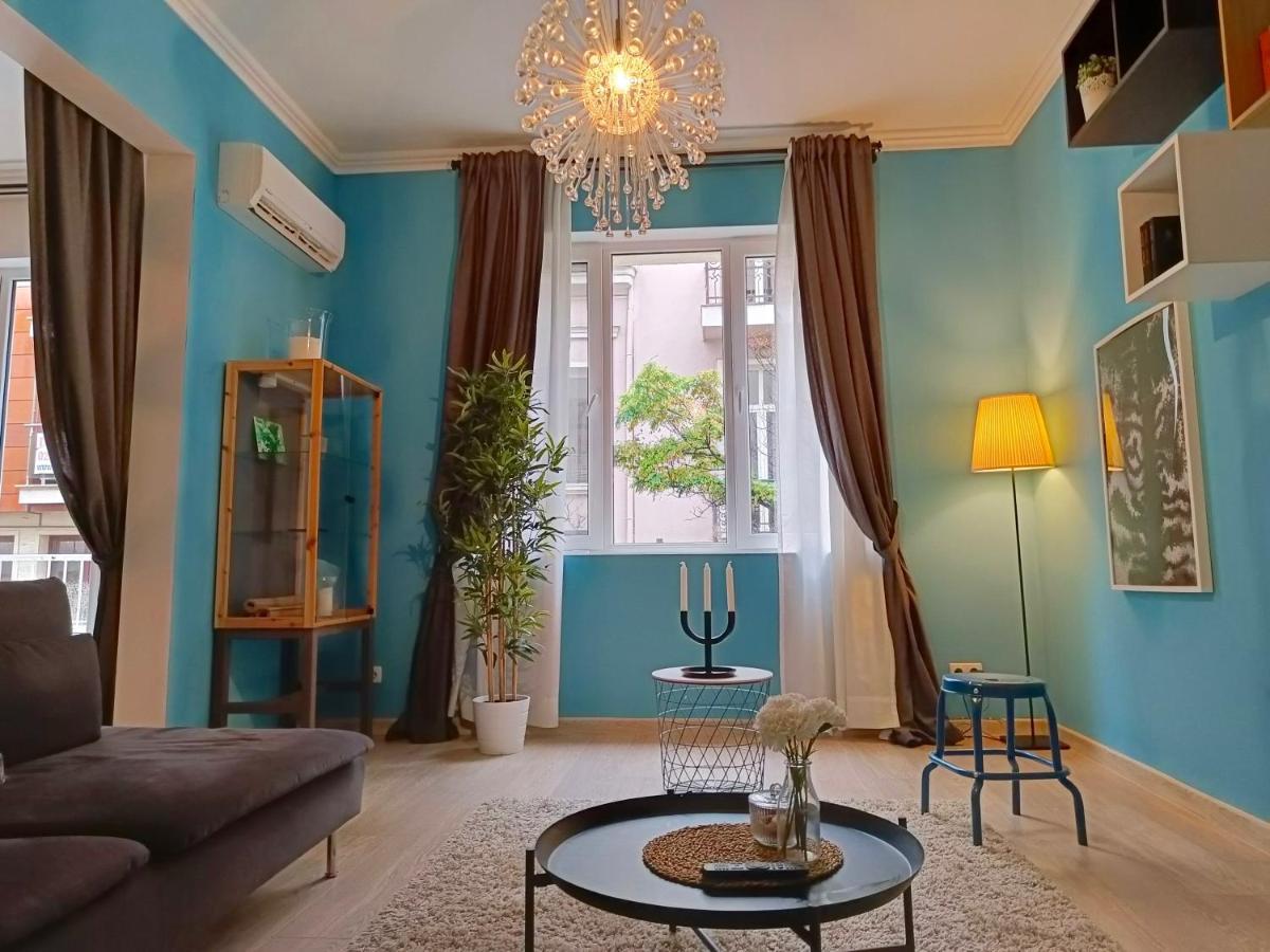 Newly Refurbished Apartment In The City Center Sofia Exterior foto