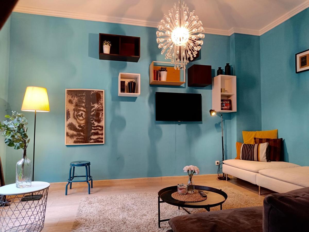 Newly Refurbished Apartment In The City Center Sofia Exterior foto